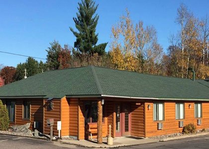 Cheap Hotel in Northwoods Inn and Suites
